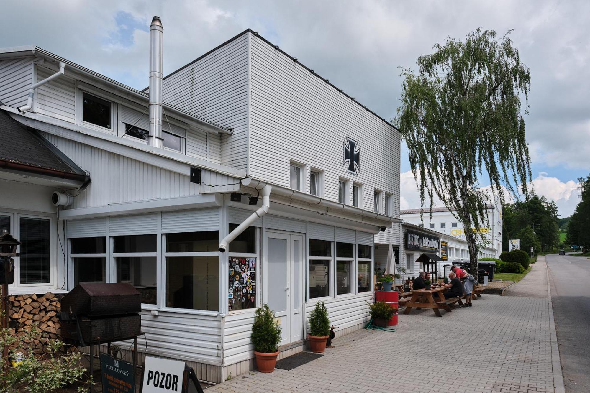 Hostel Doupe Humpolec Exteriör bild